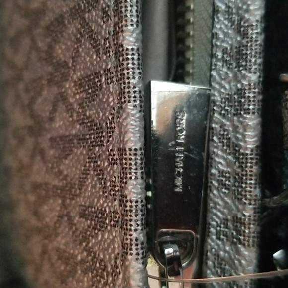 Michael Kors Adjustable Belt Bag silver sz. L/XL - Picture 8 of 12